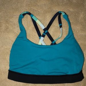Lululemon sports bra